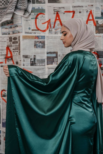 Plestia Alaqad Emerald Green Satin Kaftan Dress - Afflatus Hijab - abaya, afflatus hijab, hijab, hijab fashion, hijab in islam